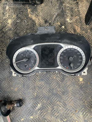 Nissan Navara İçin Gösterge Paneli - Oto Çıkma Parçaları