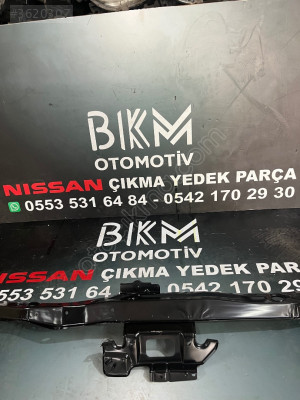 Nissan micra 2003-2010 ön panel üst parça