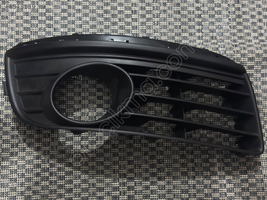 1KO853666E VW Jetta sis kapağı