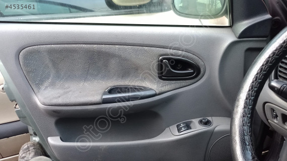 renault megane sol ön kapı döşemesi
