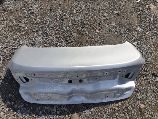 RENAULT MEGAN 4 GÜMÜŞ GRİ BAGAJ KAPUTU ORJİNAL HATASIZ