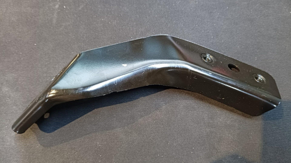 MERCEDES C W204 ÖN SOL TAMPON DEMİRİ BRAKETİ 2007 2015 2046200185