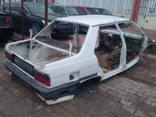 Renault Brodway  Sağ Arka Camurluk