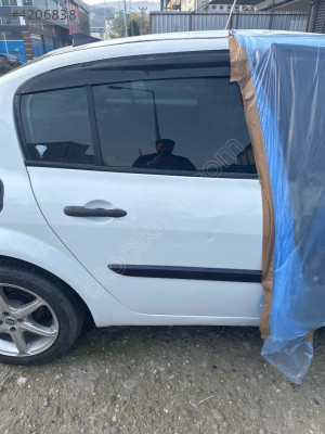 Renault megane 2 ıı Sağ arka kapı samsun efecar otomotiv