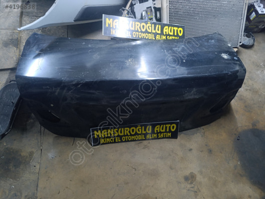 Corolla bagaj kapağı