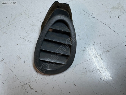 HYUNDAİ ACCENT TORPİDO IZGARASI