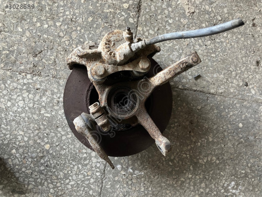 Renault Clio 1 sağ taşıyıcı