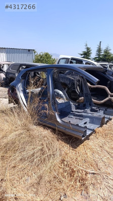 CLİO 5.5 TAVAN ARKA HATASIZ BOYASIZ ORJİNAAL ÇIKMA PARÇAA