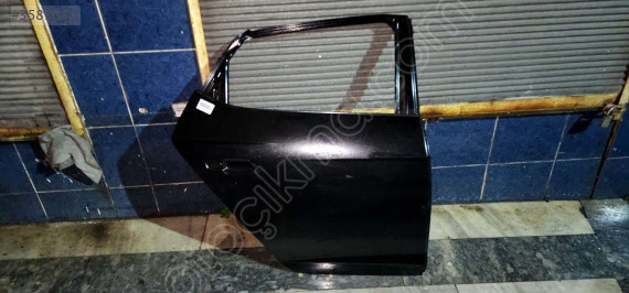 SEAT LEON SAG ARKA KAPI 5F4833055