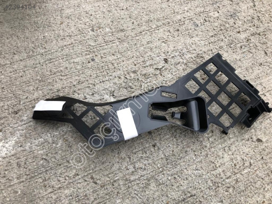 MERCEDES CLA W117 ÖN TAMPON BRAKETİ 1178856300