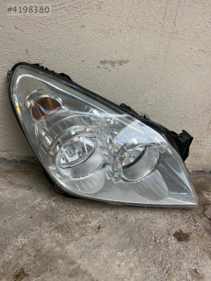 Opel astra H çıkma sağ far içi beyaz