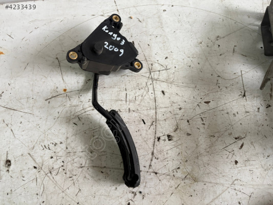 RENAULT KANGOO 3 - 1.5 DCİ GAZ PEDALI POTANSİYELMETRE