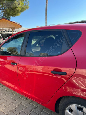 SEAT İBİZA SOL ARKA KAPI HATASIZ ORJİNAL ÇIKMA - 6J4833055 08-17
