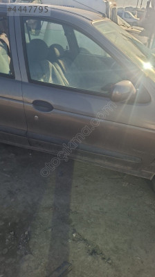 RENAULT MEGANE 1 ÖN SAĞ KAPI