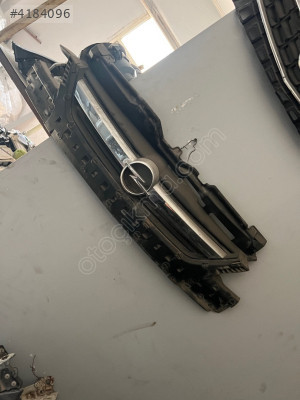 2003 2006 Opel corsa c çıkma ön panjur