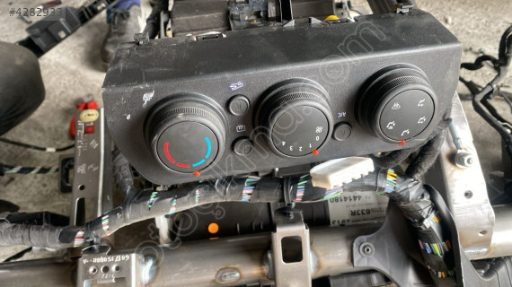 DACİA JOGGER KLİMA KONTROL PANELİ OTO FEDAİ