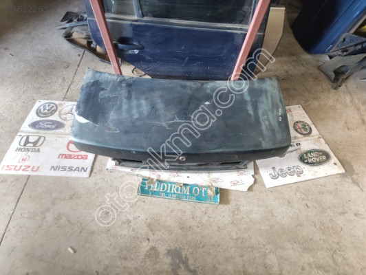 KİA SHUMA BAGAJ KAPAĞI