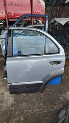 KİA SORENTO ARKA SOL KAPI