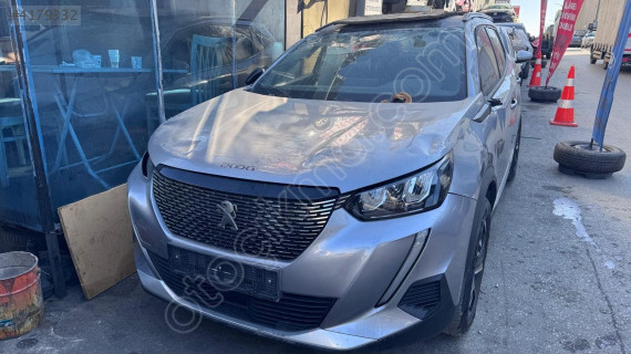 PEUGEOT 2008   -  KAPUT