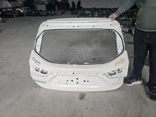 NİSSAN QASHQAİ J11 BEYAZ BAGAJ KAPAĞI ORJINAL GÖÇÜKLÜK