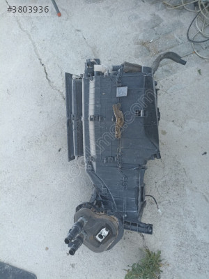 NİSSAN NAVARA KALORİFER KUTUSU CİKMA