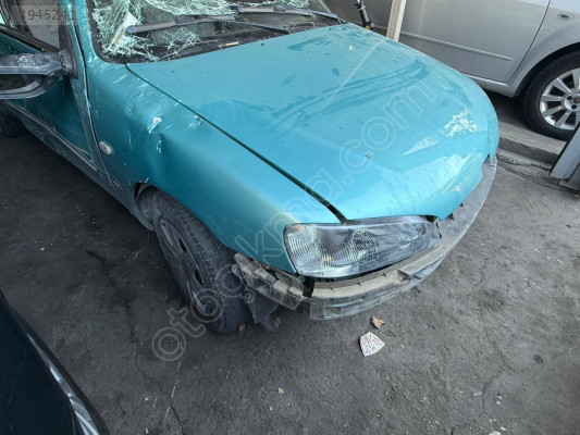 Peugeot 106 sağ ön Çamurluk