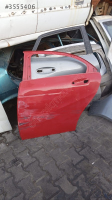MERCEDES A SERİSİ 2012 2018 W176 SOL ARKA KAPI   ORJİNAL ÇIKMA
