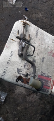 Toyota carina debriyaj üst merkez