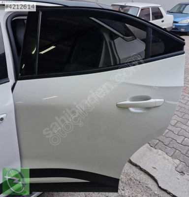 OPEL MOKKA B ELEGANCE 2023 ARKA SOL KAPI GM