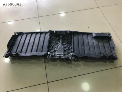 MERCEDES S SERİSİ W223 ÖN HAVALANDIRMA PERDESİ 2235005901