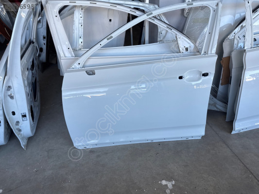 Passat b8 sol Ön Kapı beyaz hatası