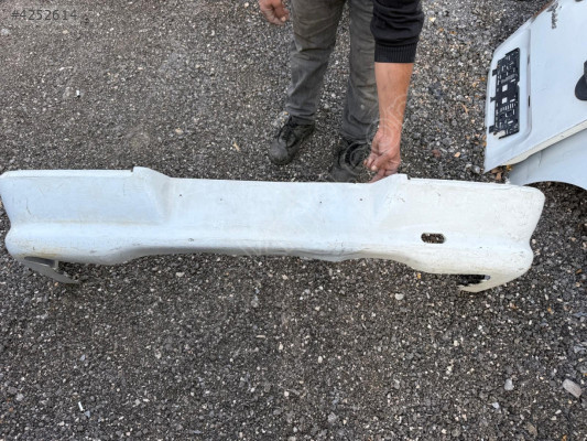 RENAULT 19 ARKA TAMPON KAPLAMASI ORJİNAL ÇIKMA TEMİZ