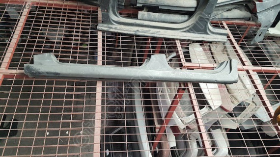 vw polo 04/07 sol marşbiyel sacı sefalılar oto cıkma