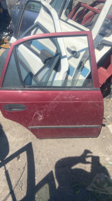 Toyota Corolla sağ arka kapı
