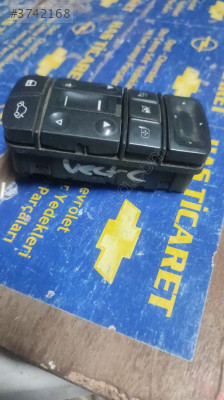 Çıkma Opel Vectra C Sol Ön Cam Düğmesi