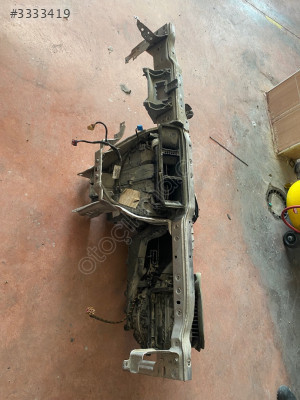 VOLKSWAGEN JETTA GÖĞÜS DEMİRİ