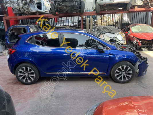 Renault Clio 5 Sağ Arka Çamurluk Sacı Kesme Demir Mavi 760309260R