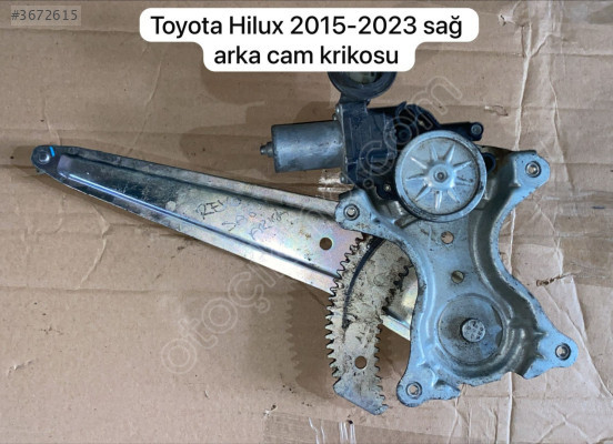 TOYOTA HİLUX SAĞ ARKA CAM KRİKOSU  (XS2104S25)