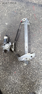 Toyota Corolla 1997 model sıfır orjinal sol ön cam krikosu