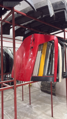 TOYOTA YARİS ÇIKMA ORJİNAL SAĞ ARKA KAPI BD1