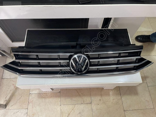 VW Passat B8.5 İçin Ön Panjur - Oto Çıkma Parçalar