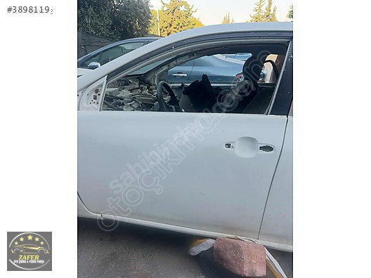 TOYOTA COROLLA SOL ÖN KAPI