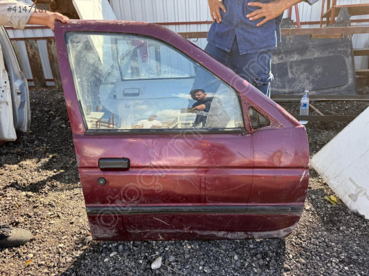 FORD ESCORT SAĞ ÖN KAPI 90-95 MODEL ORJİNAL ÇIKMA TEMİZ