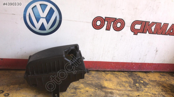 VOLVO S60 2005 MODEL BENZİNLİ HAVA FİLTRE KUTUSU