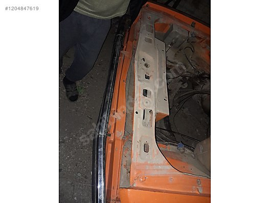 FORD GRANADA ON PANEL