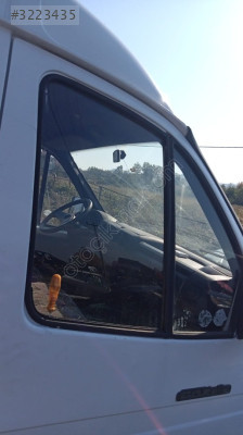 Gazelle sağ ön kapı camı yedek parça