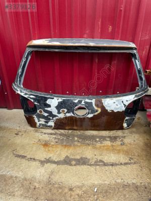 VW GOLF 6 BAGAJ KAPAĞI