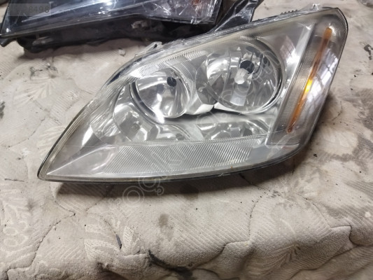 Ford c Max sol ön far