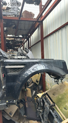 RANGE ROVER SPORT SAĞ ÖN ÇAMURLUK
