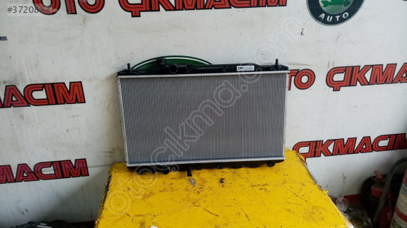 Honda Cıvıc  3 su radyatörü